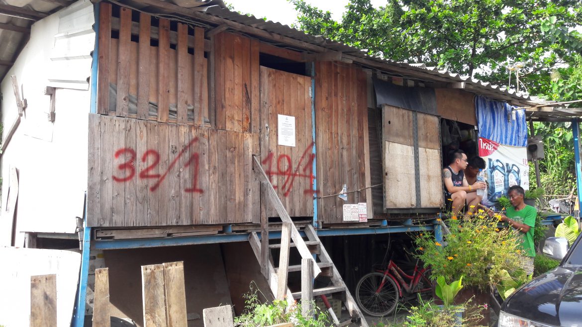 20181028_142623 การรถไฟฯ ปวดหัว ตรวจพบผู้บุกรุกที่ดินเพียบ!  เร่งผลักดันออกจากพื้นที่-ใช้กฎหมายจัดการเด็ดขาด