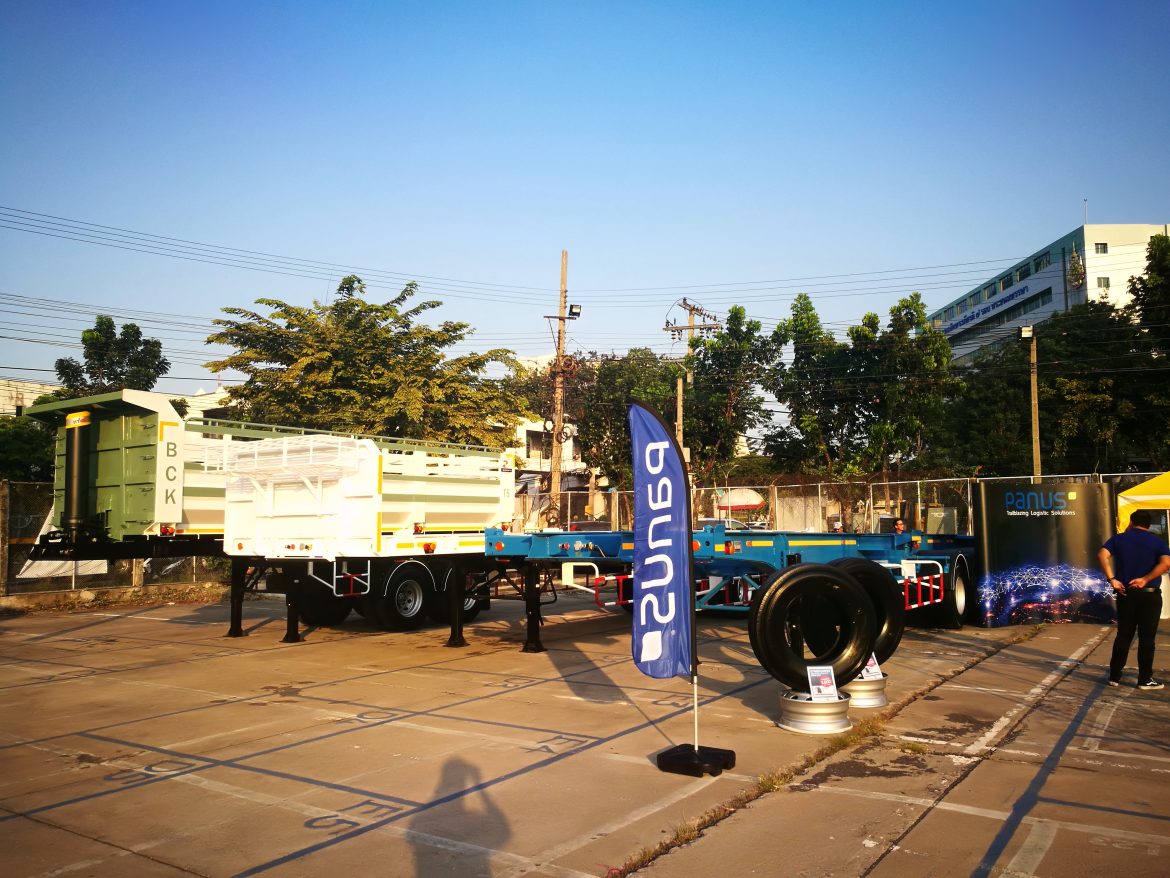 IMG_20181102_164613 พนัส ยกทีมออกบูธแสดงสินค้างาน”ใช่ถ้าใจถึง by foton”