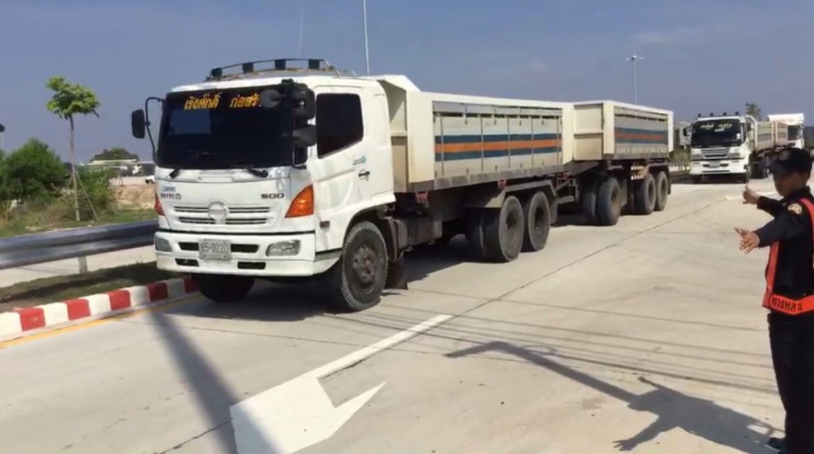 กรมทางหลวง จับรถบรรทุกน้ำหนักเกิน 5,000 คัน