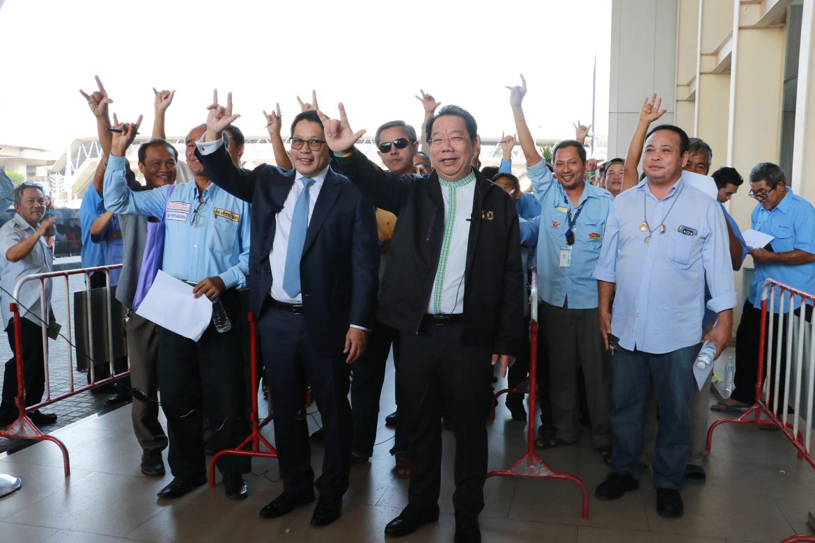 แท็กซี่เฮ SME Bank จัดหนัก ปล่อยสินเชื่อหมื่นล้าน  กู้ซื้อรถแท็กซี่