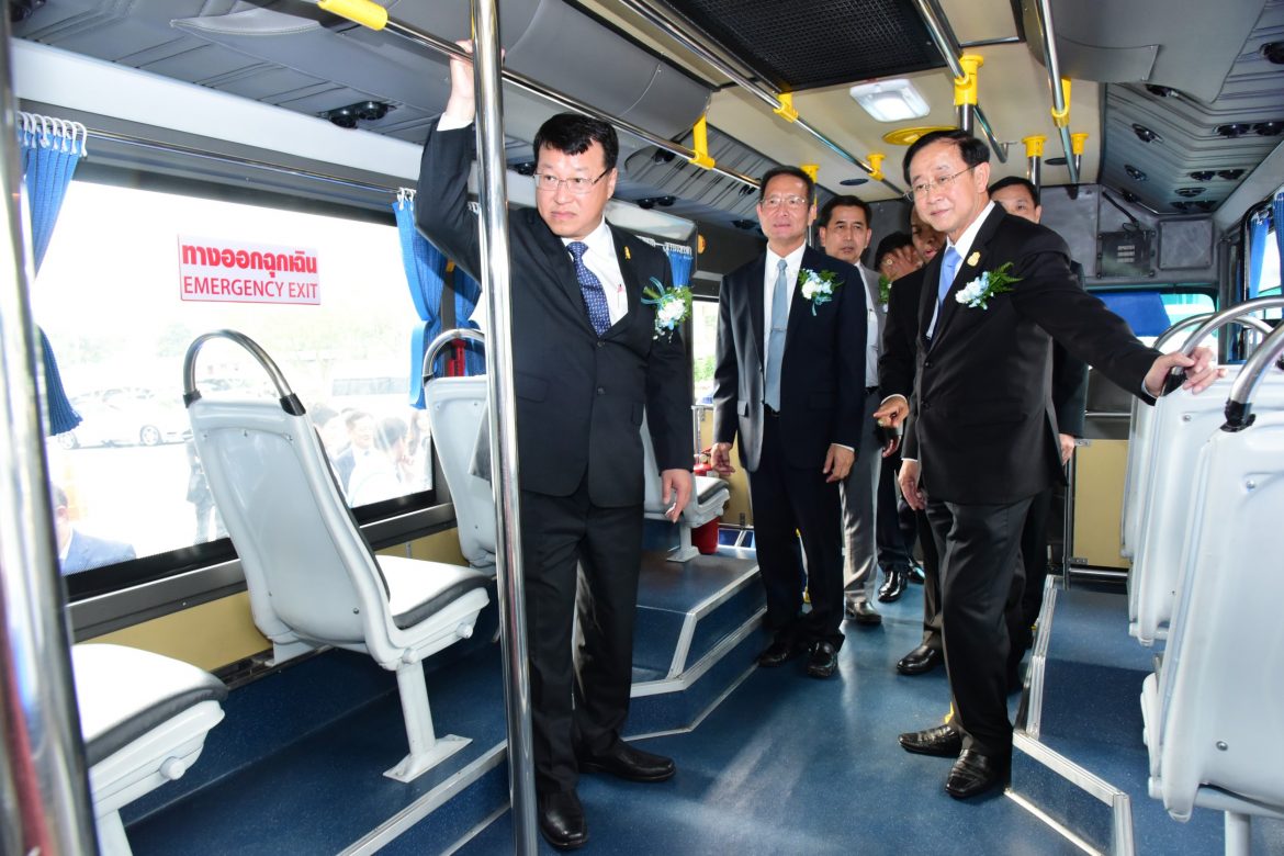 1545367206751 ลุงตู่ มอบของขวัญปีใหม่ประชาชน เปิดตัวรถปรับอากาศ NGV