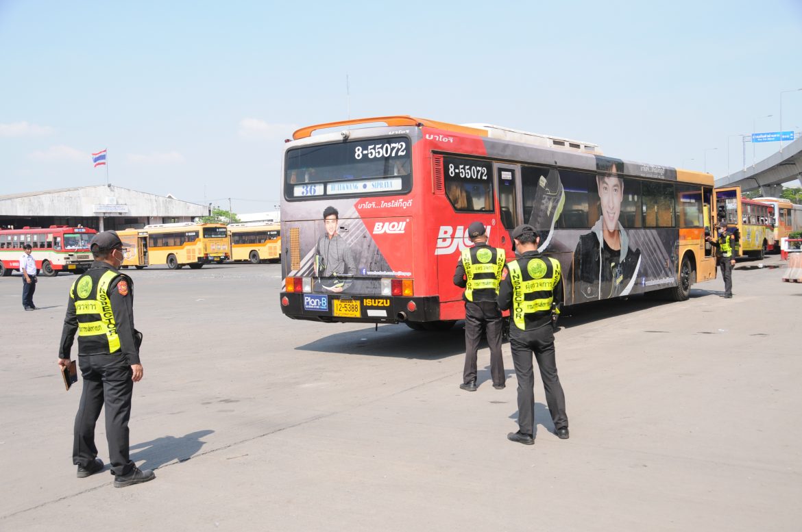 DSC_5361 คมนาคมฯ ลงพื้นตรวจควันดำหมอชิต2 ยืนยันไม่พบควันดำ!!