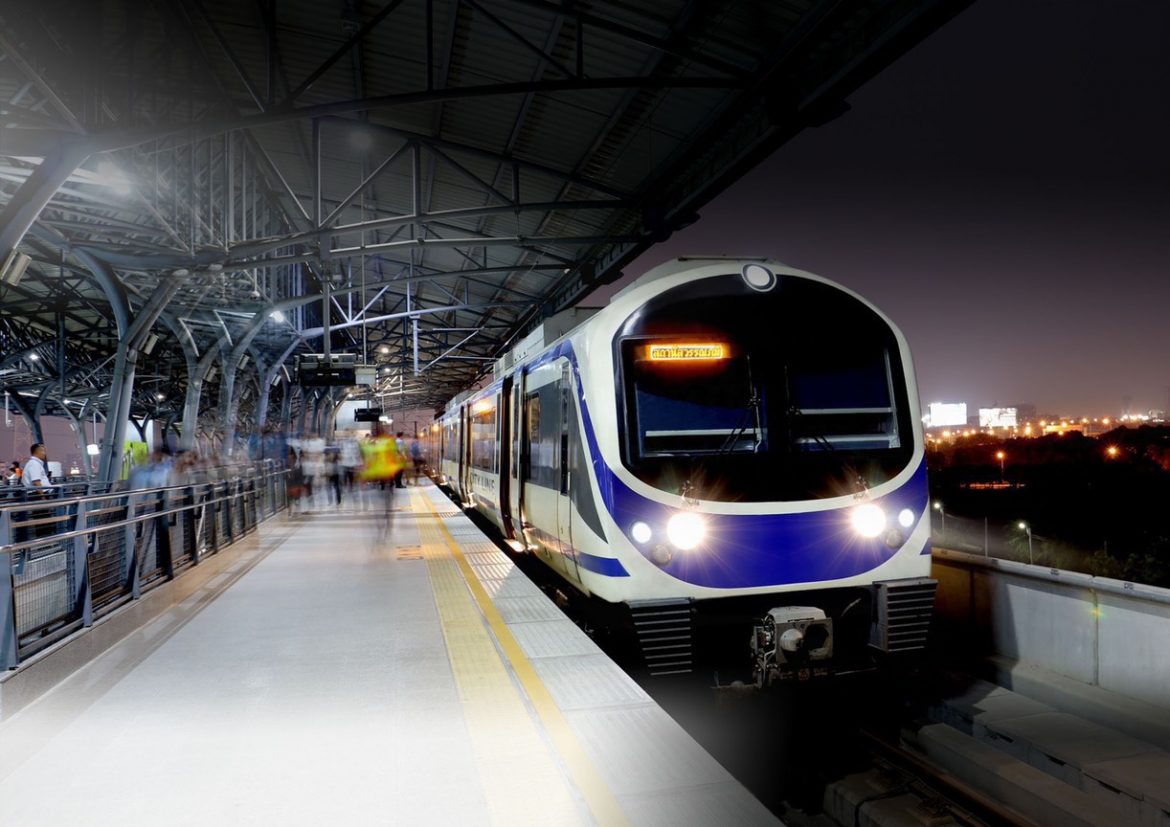 แอร์พอร์ต เรล ลิงก์ พร้อมบริการรถไฟฟ้า 9 ขบวน  เตรียมแผนปรับเดินรถให้เร็วขึ้นรับผู้โดยสารทะลัก