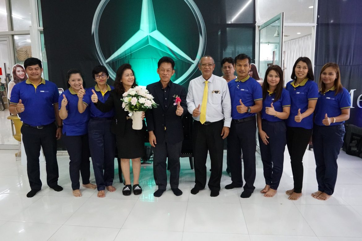 56419453_2226500720934655_6100645747093405696_o ‘เบนซ์ กิจเศรษฐี’ มาแรง! เสริมอบรมคนขับเน้นความปลอดภัย
