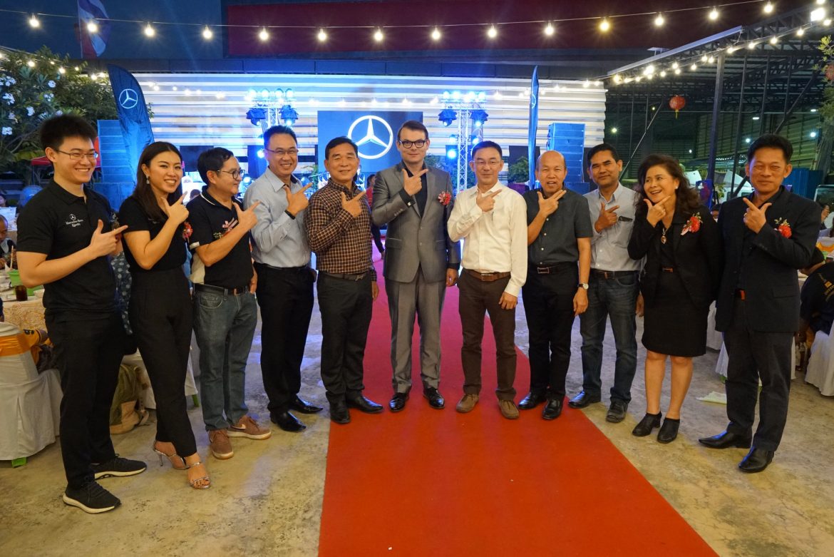 56879226_2226506524267408_4573321188696129536_o ‘เบนซ์ กิจเศรษฐี’ มาแรง! เสริมอบรมคนขับเน้นความปลอดภัย