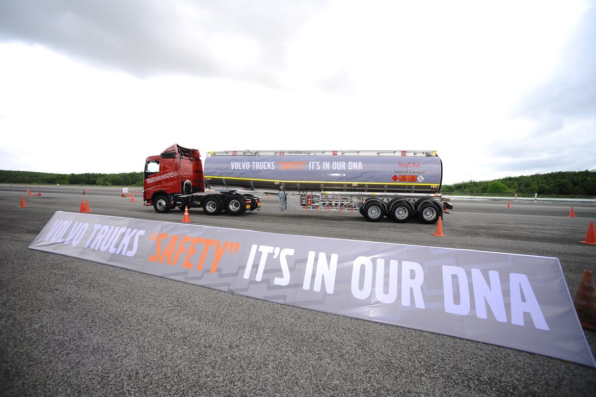 วอลโว่ เผยโฉม Volvo FH หัวลากคันแรกไทย ท็อปฟังก์ชั่นความปลอดภัยสุดล้ำล้นคัน