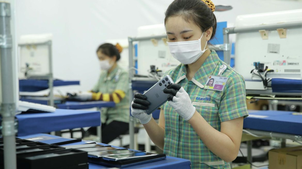 ผู้ผลิตจอแสดงผลสัญชาติจีนที่เป็นซัปพลายเออร์ให้ทั้ง Apple และ Samsung วางแผลเปิดโรงงานใหม่สองแห่งในเวียดนาม