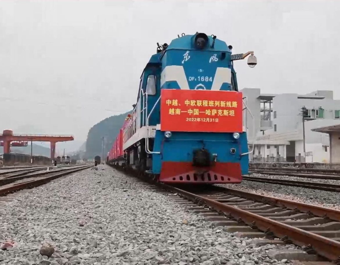 เปิดเส้นทางรถไฟขนส่งสินค้าเวียดนาม-คาซัคสถาน เปิดเส้นทางรถไฟขนส่งสินค้าตู้คอนเทนเนอร์ระหว่างเวียดนาม-คาซัคสถาน