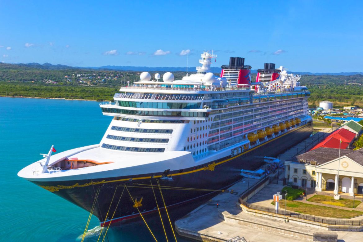 Disney Cruise Line สิงคโปร์จะเป็นท่าเรือต้นทางให้กับเรือสำราญ STB และ Disney Cruise Line ในปี 2568
