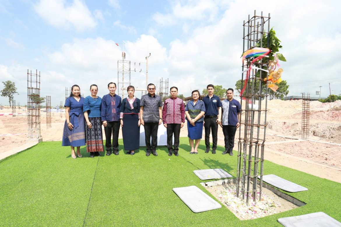 ขบ.ทำพิธียกเสาเอกโครงการศูนย์การขนส่งชายแดนจังหวัดนครพนม ผลักดัน Hub ขนส่งและโลจิสติกส์ในภูมิภาค